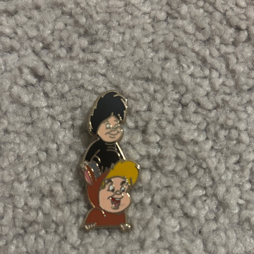 Vintage Lost Boys Peter Pan pin